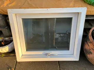 Brugt plastvindue badeværelse