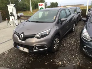 Renault captur 0,9 benzin  1.ejer træk mm