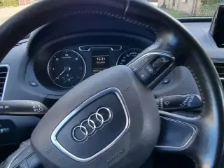 Audi Q3 Van
