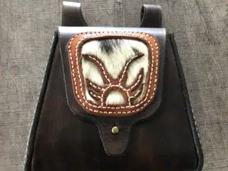 Bæltetaske i læder