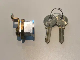 Nøglecylinder med nøgler