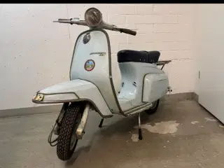 Lambretta scooter, Vespa Veteran