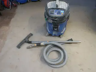 Industristøvsuger NILFISK Model: ATTIX 560-21KC