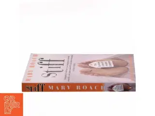 Stiff : the curious lives of human cadavers af Mary Roach (Bog)