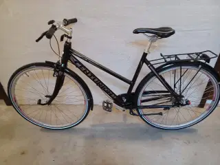 En meget velholdt centurion damecykel 