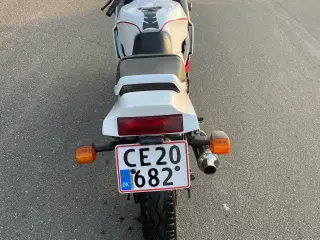 Kawasaki zx600 ,A   ( gpz 600 r ) 