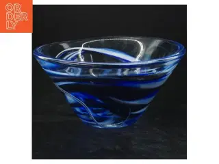 Glas skål med blå og hvide mønstre (str. Ø 20x10 cm)