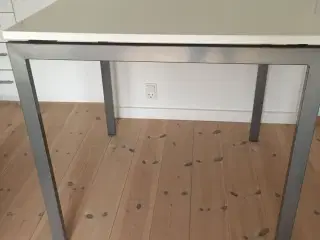 små borde