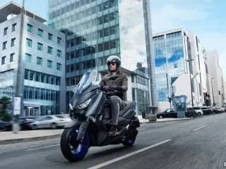 Yamaha X-Max 300