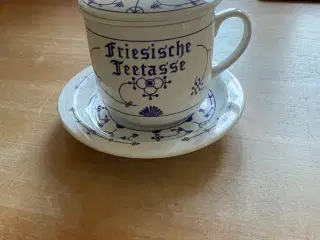 Fattigmands musselmalet krus med tesi