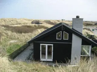 Sommerhus i 1. klitrække, vestkystens perle med havkig i Tranum, Nordvestjylland