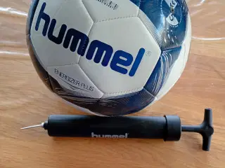 Hummelfodbold med pumpe