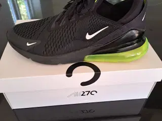 Nike Air Max 270