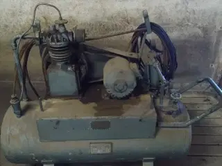 Kompressor med 150 l tank