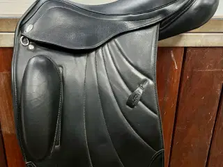 Kentaur Rhode dressursadel 
