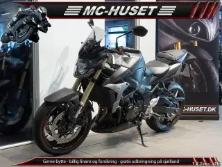 Suzuki GSR 750