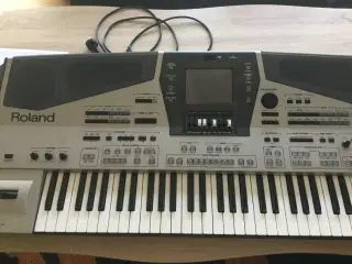Keyboard Roland E80