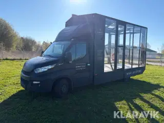Varebil Iveco Daily mobil showroom