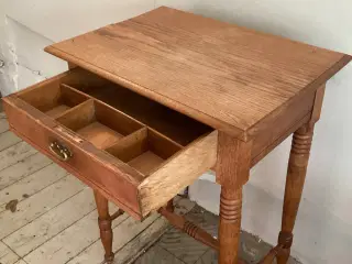 RETRO Tobaksbord med skuffe