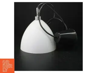 Hvid lampe (str. Ø. 16 cm)