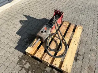 - - - CP Rx2 oliehammer med beco ma fæste