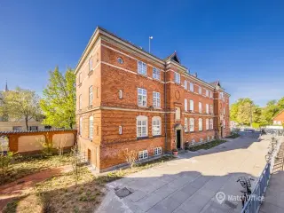 Kontor på det hyggelige Østerfælled Torv