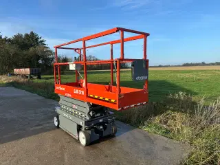 SAKSELIFT 8m 