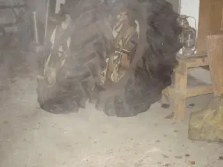 TVILLINGHJUL TIL  FERGUSON TRAKTOR