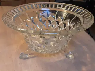 Stor skål i krystal med 3 benm