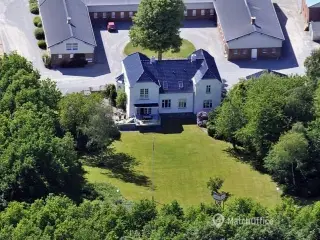 Kontorlokale i charmerende liebhaverejendom