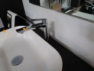 Armatur DEMM Sleek Tall Basin MIX