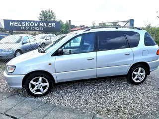 Toyota Sportsvan 2,0 aut.