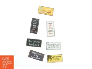 7 Metalskilte med magnet med citater (str. 10x5 cm)