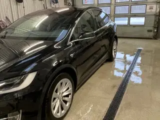 Tesla Model X  75D 7prs