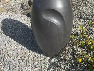 Moderne havefontæne / vandsten inkl. pumpe