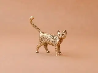 * Lækker kat - i messing