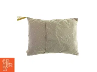 Pyntepude med "Star" broderi