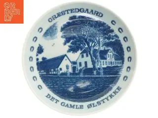 Årstel 1983 Græstedgaard porcelænstallerken fra Moske Royal Copenhagen (str. Ø 19,5 cm)