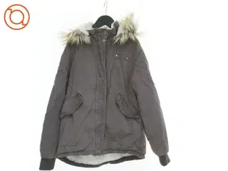 Vinterjakke fra H&M (str. 152 cm)