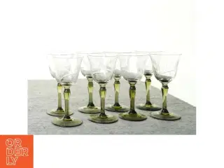 Glas med grøn stilk (str. 12 x 6 cm)