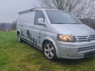 Billig varevogn uden plader. Starter og køre fin. 