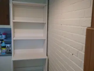 Hvid reol i tre fra ILVA 