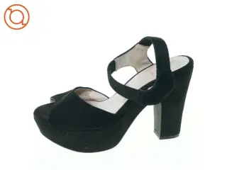 Sko fra Shoe the Bear (str. 39)
