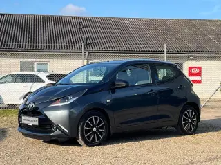 Toyota Aygo 1,0 VVT-i x-play x-touch