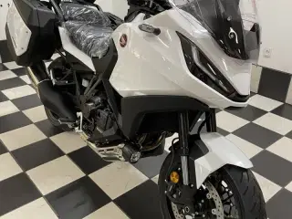 Honda NT 1100 D
