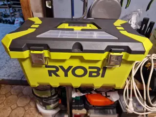 Ryobi værktøjskasse grøn