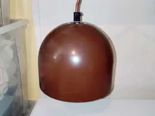 2 fine små brune lamper 