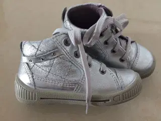 NYE støvletter fra Superfit