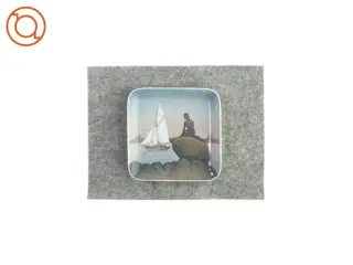 Dekorativt fad fra B&G (str. LB: 11,5x11,5cm)