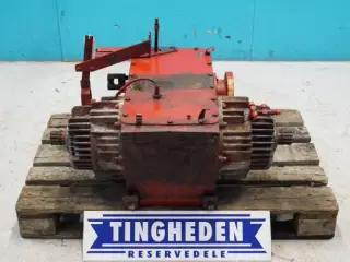 Case 2188 Gearkasse 236706A1